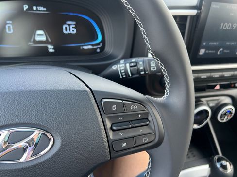 New 2026 Hyundai Venue SEL FWD image 33