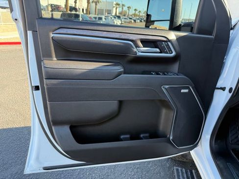 Used 2025 Chevrolet Silverado 2500 LTZ w/ Trail Boss Package image 23