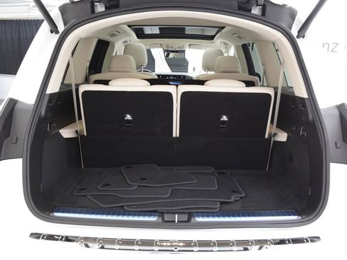 Used 2025 Mercedes-Benz GLS 450 4MATIC image 30