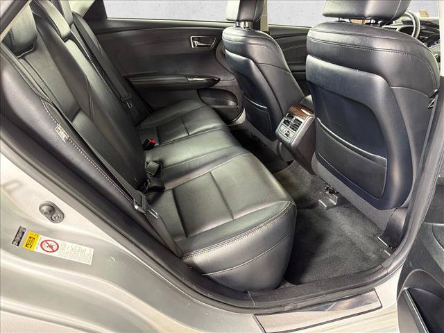 Used 2014 Toyota Avalon Limited w/ Technology Package FWD image 17