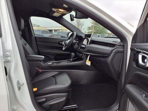 New 2026 Jeep Compass Latitude AWD/4WD image 45