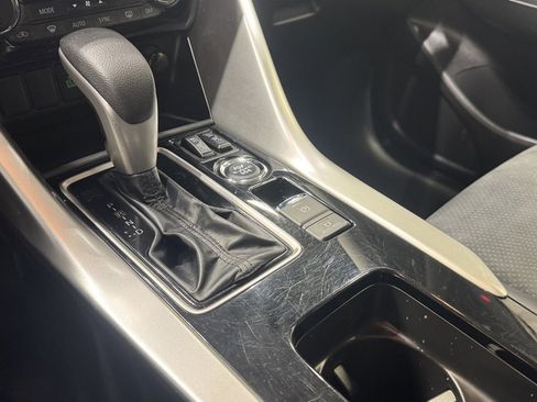 Used 2024 Mitsubishi Eclipse Cross AWD image 13