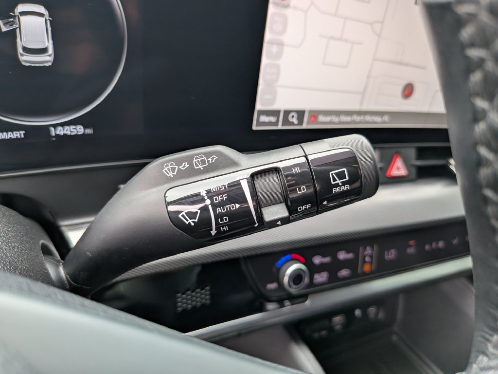 Certified 2025 Kia Sportage SX FWD image 35