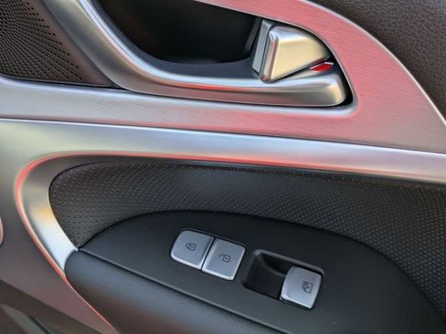 Used 2019 Genesis G70 3.3T Advanced image 40