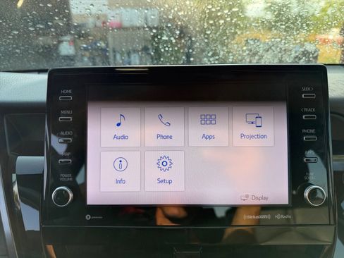 Used 2023 Toyota Camry XLE FWD image 21