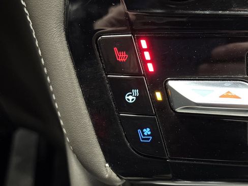 Used 2023 Ford Explorer Platinum w/ Class IV Trailer Tow Package image 7