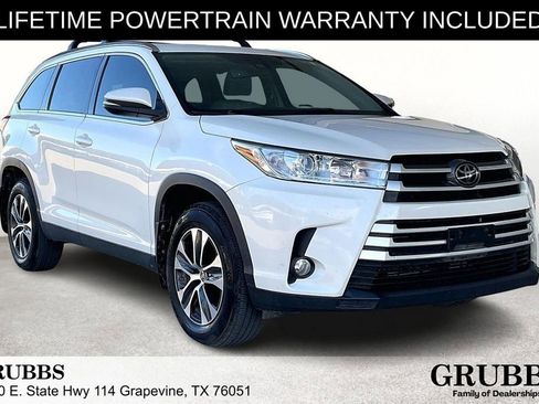 Used 2019 Toyota Highlander XLE image 1