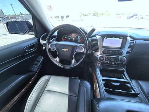 Certified 2019 Chevrolet Suburban Premier AWD/4WD image 13