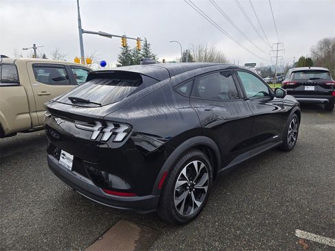 Used 2025 Ford Mustang Mach-E Select w/ Comfort Package Lite image 5