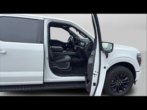 Used 2024 Ford F150 Lariat AWD/4WD image 18