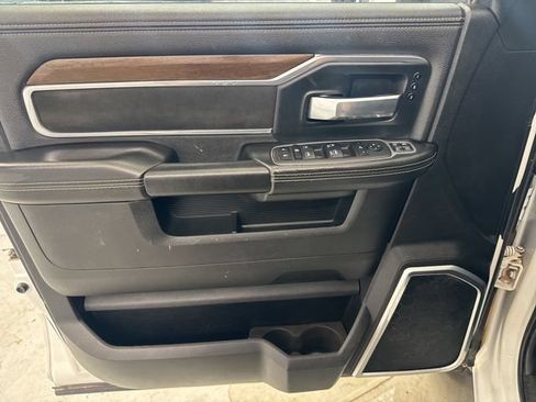Used 2024 RAM 2500 Laramie AWD/4WD image 21