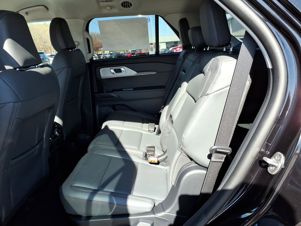 New 2026 Ford Explorer Active w/ Active Comfort Package RWD image 10