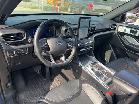 Used 2020 Ford Explorer ST w/ Premium Technology Package image 6