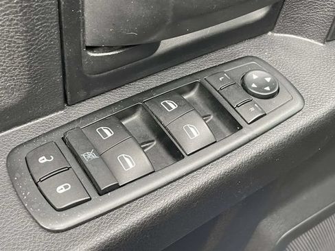 Used 2015 RAM 1500 Tradesman AWD/4WD image 15