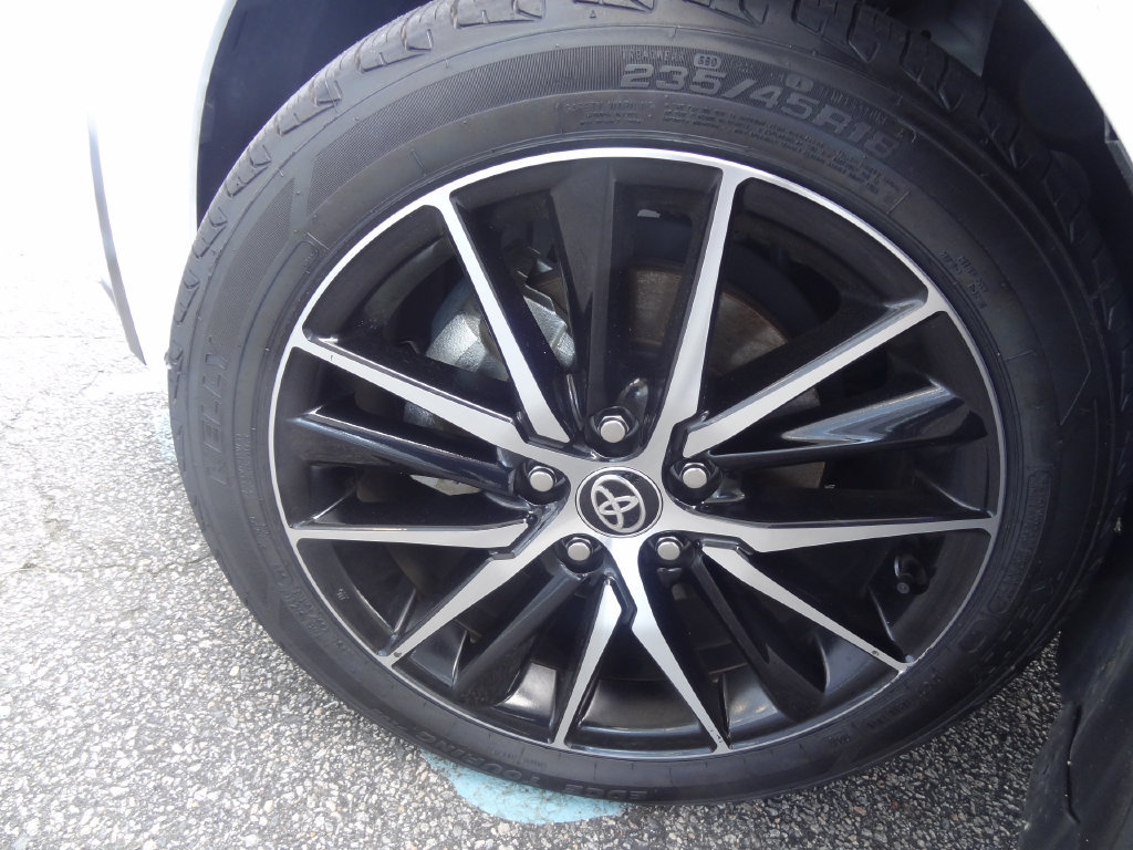 Used 2024 Toyota Camry SE w/ Blackout Package (TMS) FWD image 28