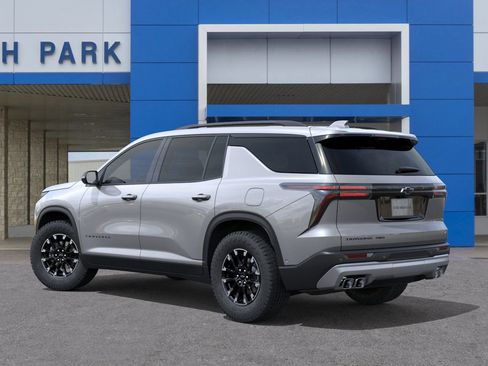 New 2026 Chevrolet Traverse Z71 w/ Driver Confidence Package image 3