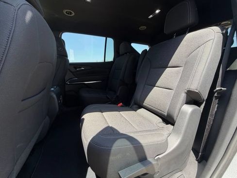 Used 2026 Chevrolet Traverse LT w/ Midnight/Sport Edition FWD image 14