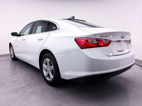 Used 2025 Chevrolet Malibu LS FWD image 11