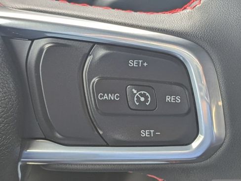Used 2023 Jeep Wrangler Unlimited Rubicon AWD/4WD image 25