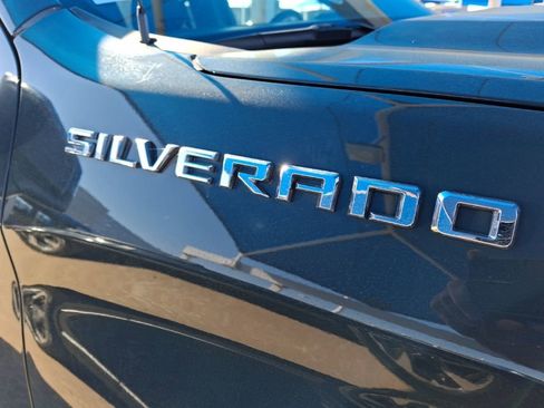 Used 2025 Chevrolet Silverado 1500 LT AWD/4WD image 17