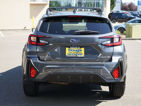 Used 2024 Subaru Crosstrek 2.0i Premium AWD/4WD image 4