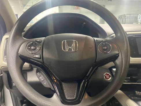Used 2016 Honda HR-V EX image 18