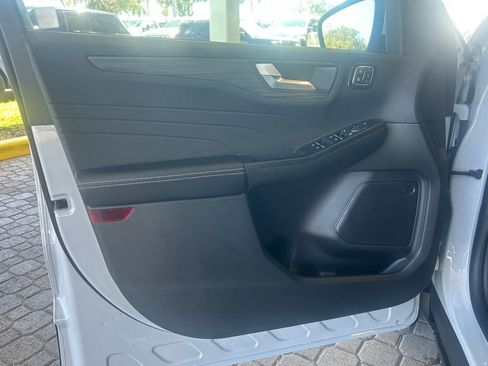 Used 2025 Ford Escape Platinum w/ Class II Trailer Tow Package image 35