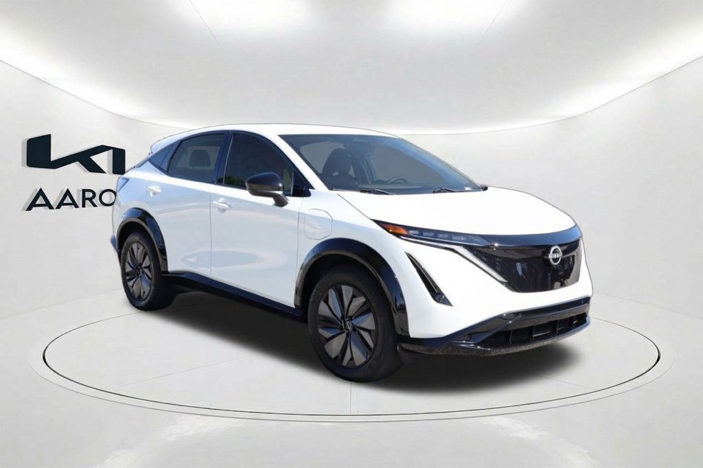 Used 2024 Nissan Ariya AWD image 3