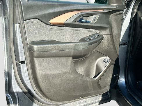 Used 2021 Chevrolet TrailBlazer ACTIV w/ Sun and Liftgate Package image 21