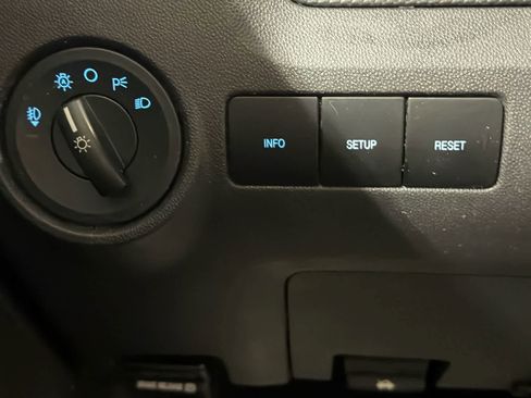 Used 2009 Ford Escape XLT image 37