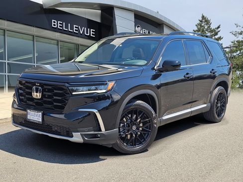Used 2025 Honda Pilot Elite image 1