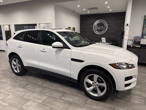 Used 2020 Jaguar F-PACE Premium image 20