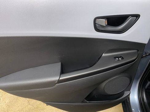 Used 2020 Hyundai Kona SEL Plus AWD/4WD image 16