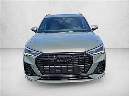 Used 2025 Audi Q3 2.0T Premium w/ Convenience Package AWD/4WD image 2