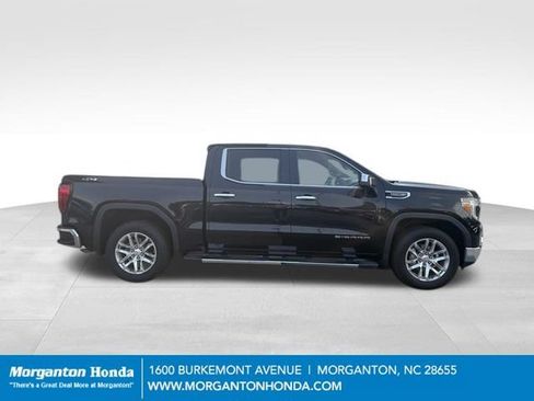 Used 2022 GMC Sierra 1500 SLT w/ SLT Premium Plus Package AWD/4WD image 9