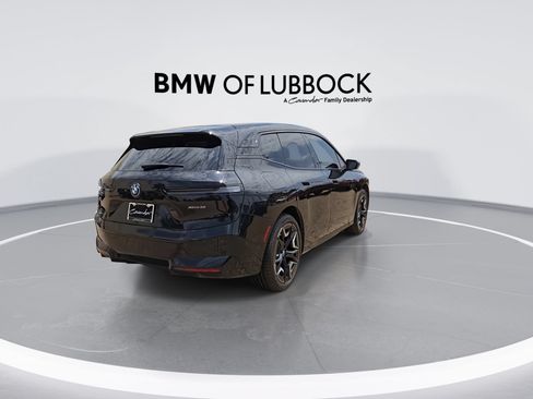 Used 2024 BMW iX xDrive50 w/ Premium Package AWD/4WD image 8