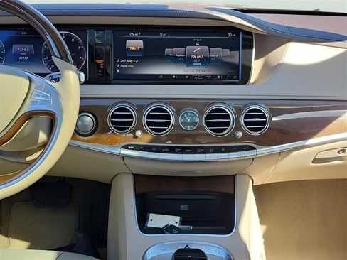 Used 2015 Mercedes-Benz S 550 Sedan w/ Premium 1 Package image 15