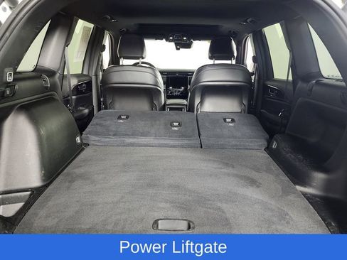 Used 2023 Jeep Grand Cherokee Altitude image 13