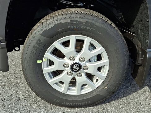 New 2025 Toyota Tacoma SR5 image 18