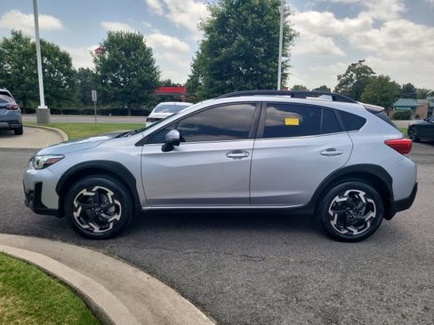 Used 2023 Subaru Crosstrek 2.5i Limited AWD/4WD image 6