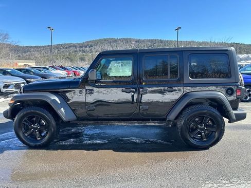 Used 2021 Jeep Wrangler Unlimited Sport image 2