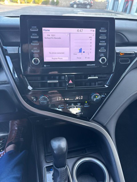 Used 2024 Toyota Camry LE FWD image 21