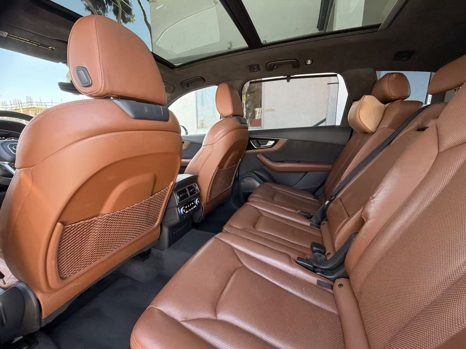 Used 2017 Audi Q7 3.0T Prestige AWD/4WD image 8