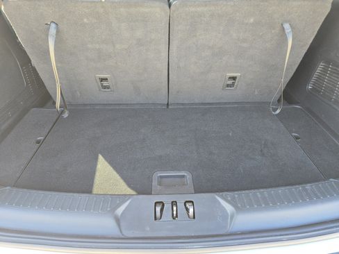 Used 2022 Ford Explorer XLT w/ Equipment Group 202A image 31