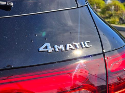 New 2026 Mercedes-Benz GLC 300 4MATIC image 31