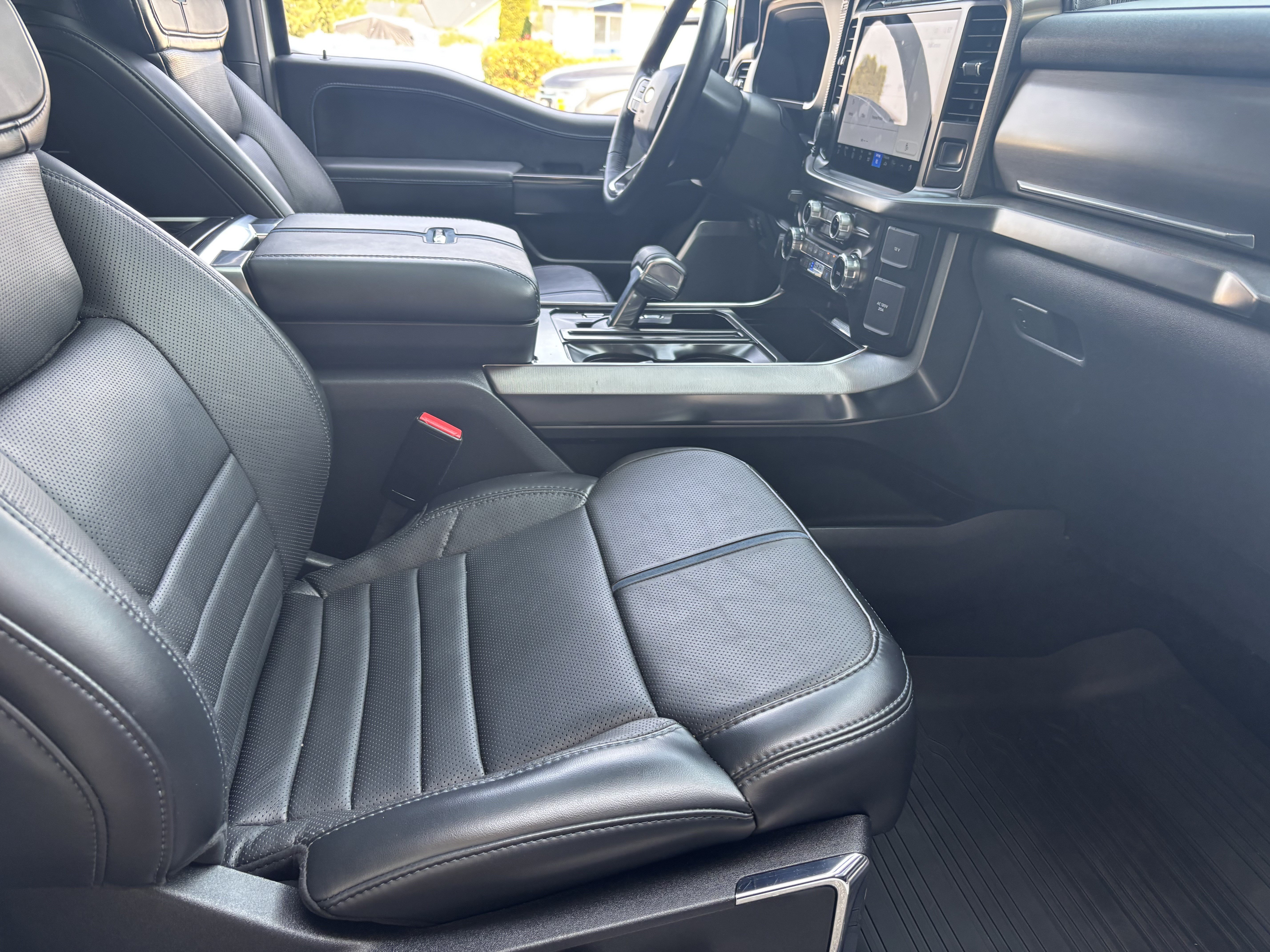 Used 2024 Ford F150 Platinum w/ FX4 Off-Road Package AWD/4WD image 28