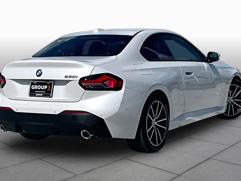 Used 2025 BMW 230i Coupe RWD image 11