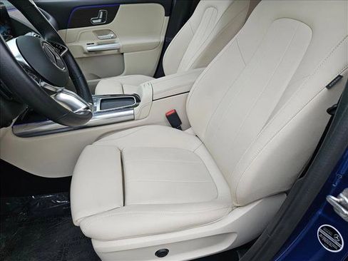 Used 2025 Mercedes-Benz GLA 250 image 15