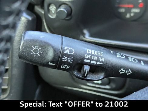 Used 1999 Chevrolet Corvette Convertible w/ Memory Pkg image 29