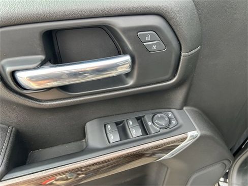 Used 2022 Chevrolet Silverado 1500 LT image 15